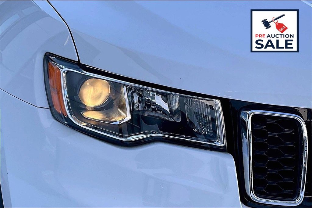 Used 2021 Jeep Grand Cherokee Limited w/ Sun & Sound Group image 28