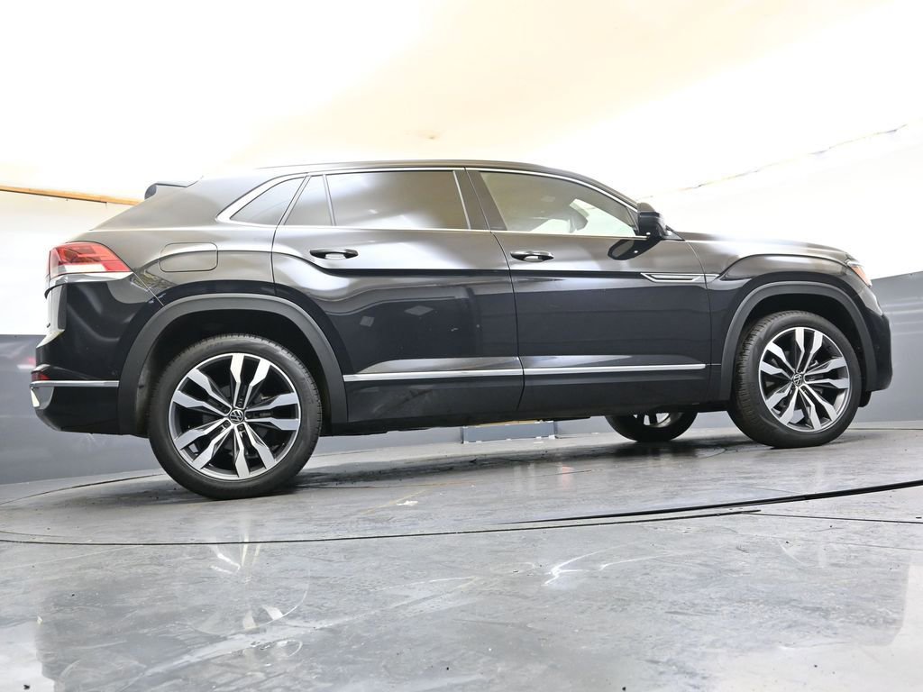 Used 2023 Volkswagen Atlas Cross Sport SEL Premium R-Line AWD/4WD image 34