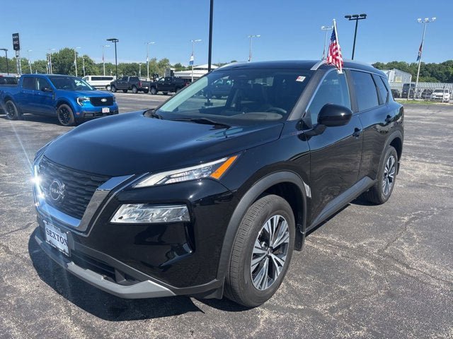 Used 2023 Nissan Rogue SV w/ SV Premium B Package AWD/4WD image 1