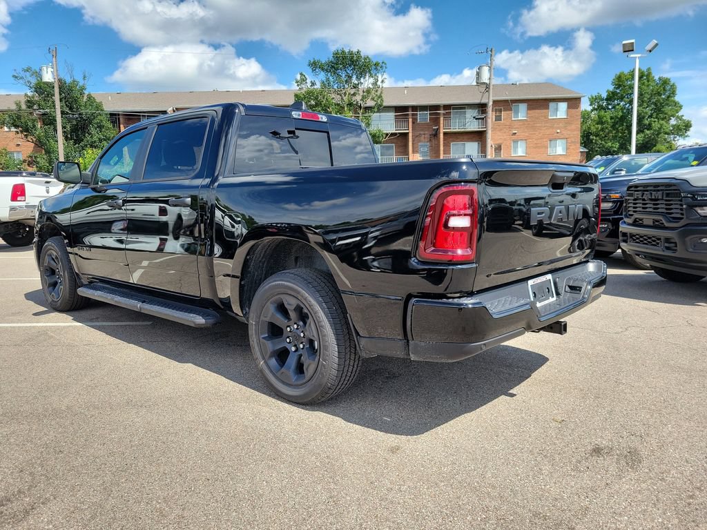 New 2026 RAM 1500 Express AWD/4WD image 3