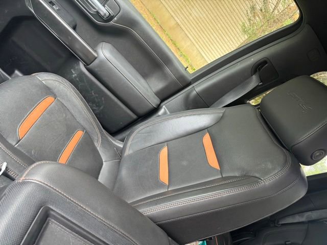 Used 2020 GMC Sierra 2500 AT4 w/ AT4 Premium Package AWD/4WD image 5