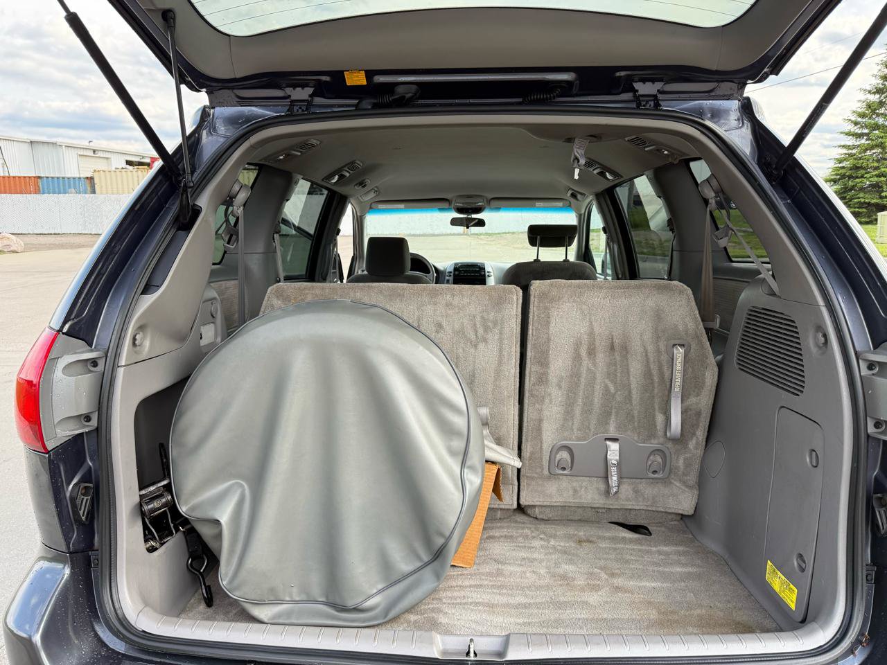 Used 2007 Toyota Sienna CE FWD image 17