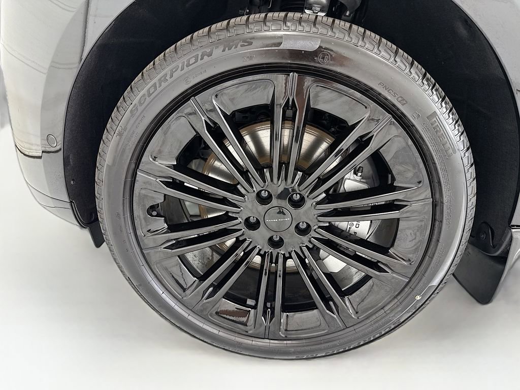 New 2026 Land Rover Range Rover SE AWD/4WD image 30