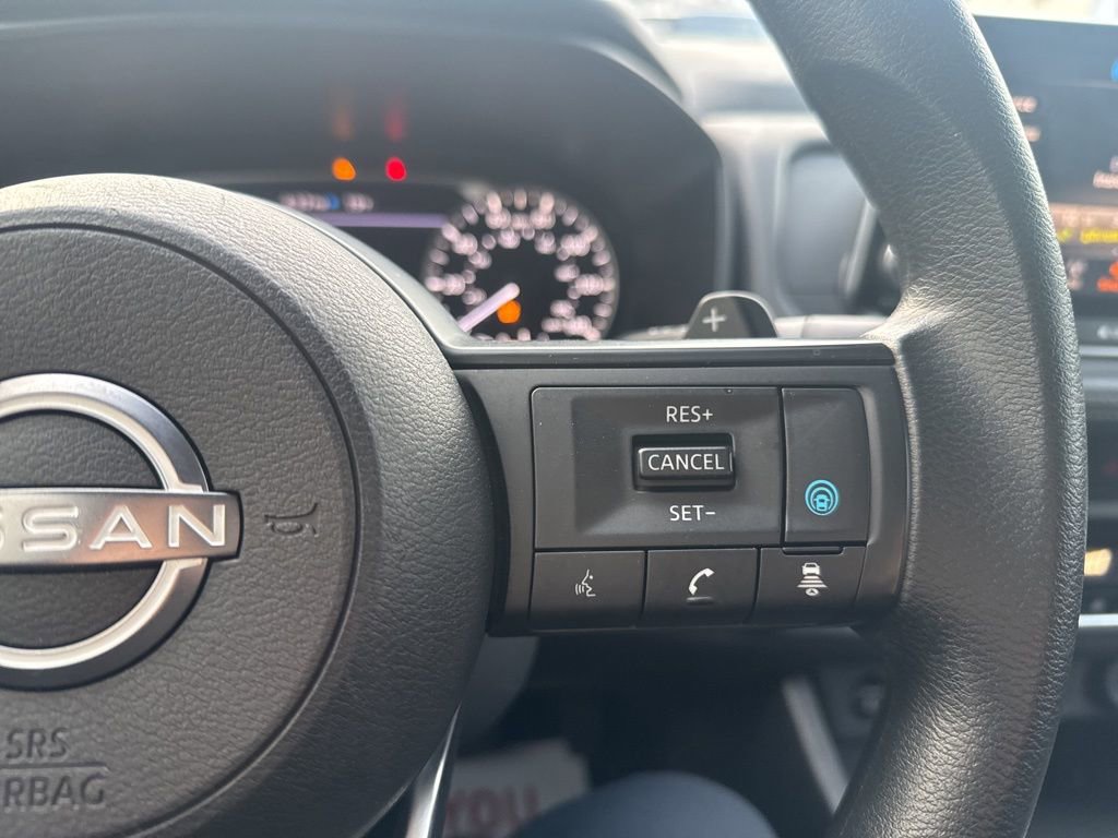 Used 2024 Nissan Rogue SV image 18
