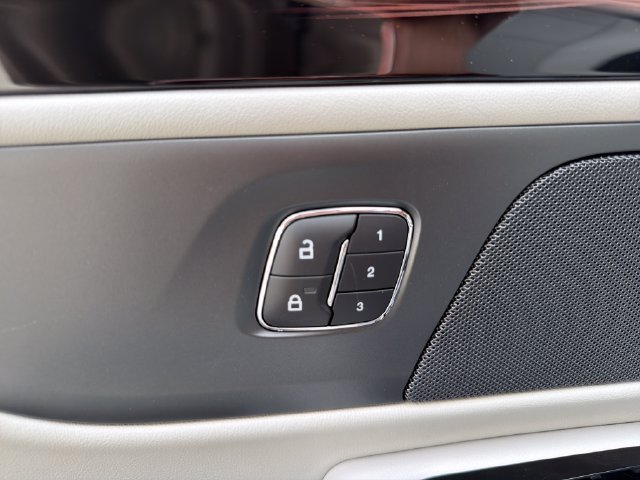 New 2026 Lincoln Nautilus Reserve w/ Jet Appearance Package AWD/4WD image 20