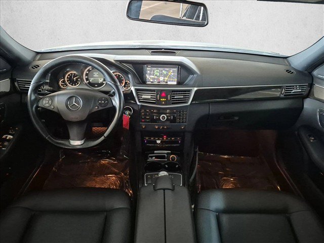 Used 2010 Mercedes-Benz E 350 Sedan image 19