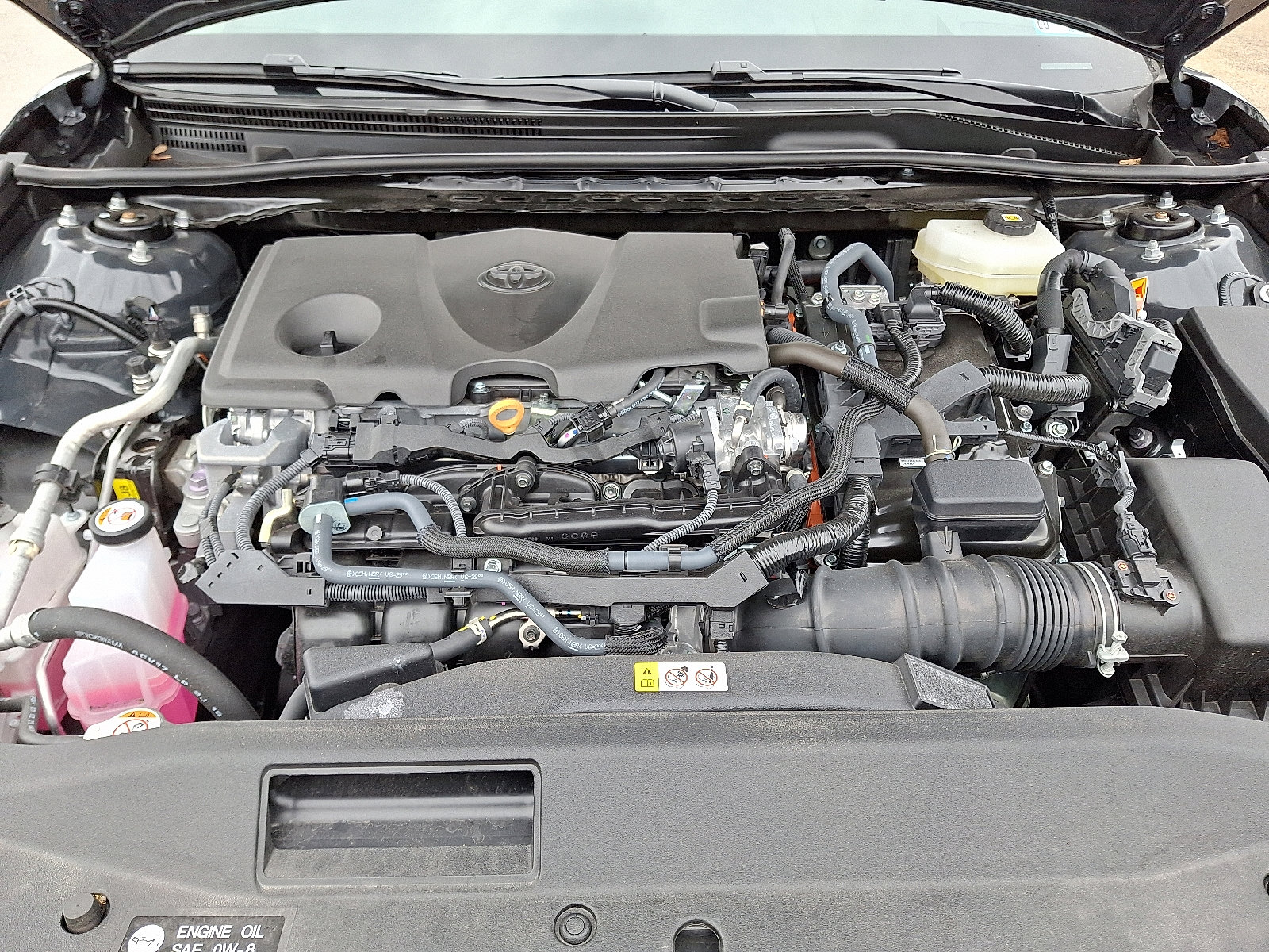 Used 2025 Toyota Camry XLE w/ Premium Plus Package image 27