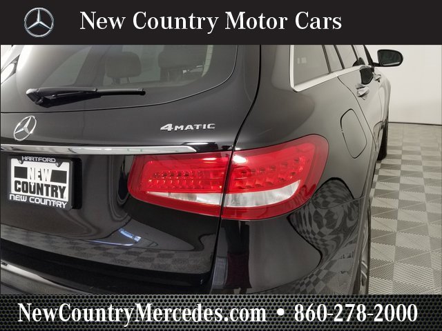 Certified 2017 Mercedes-Benz GLC 300 4MATIC image 9