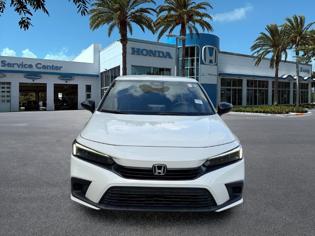 Used 2023 Honda Civic Sport image 3