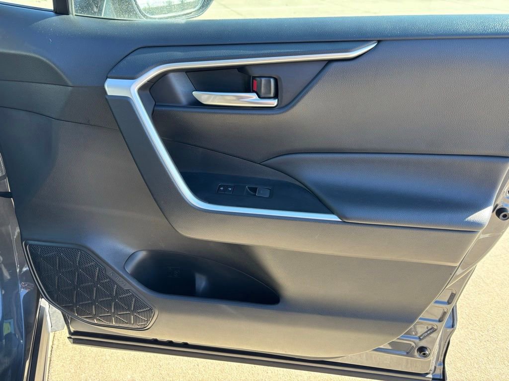 Used 2024 Toyota RAV4 XLE image 15