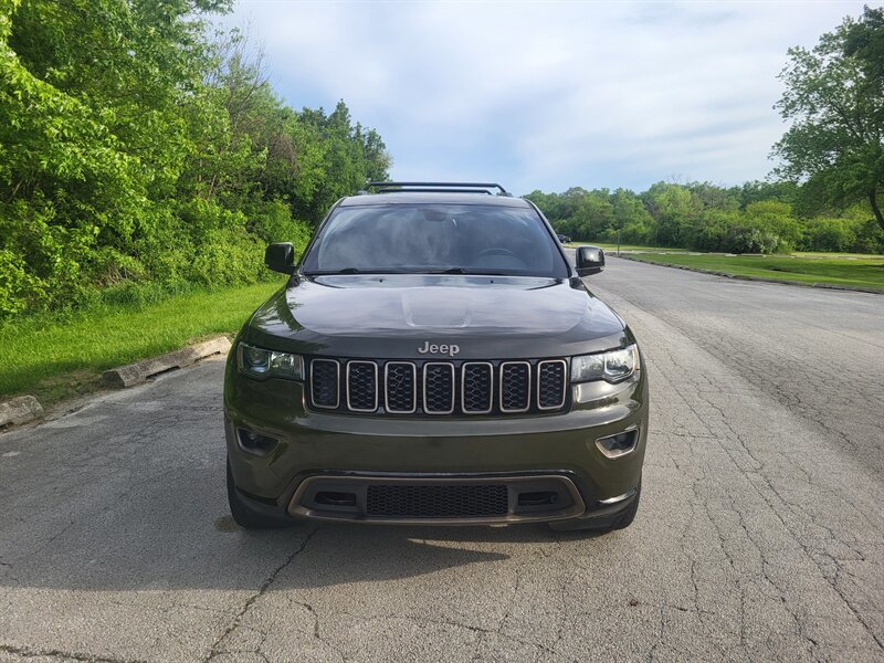 Used 2016 Jeep Grand Cherokee Limited 75th Anniversary AWD/4WD image 9