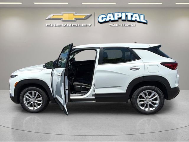 Used 2024 Chevrolet TrailBlazer LS FWD image 13