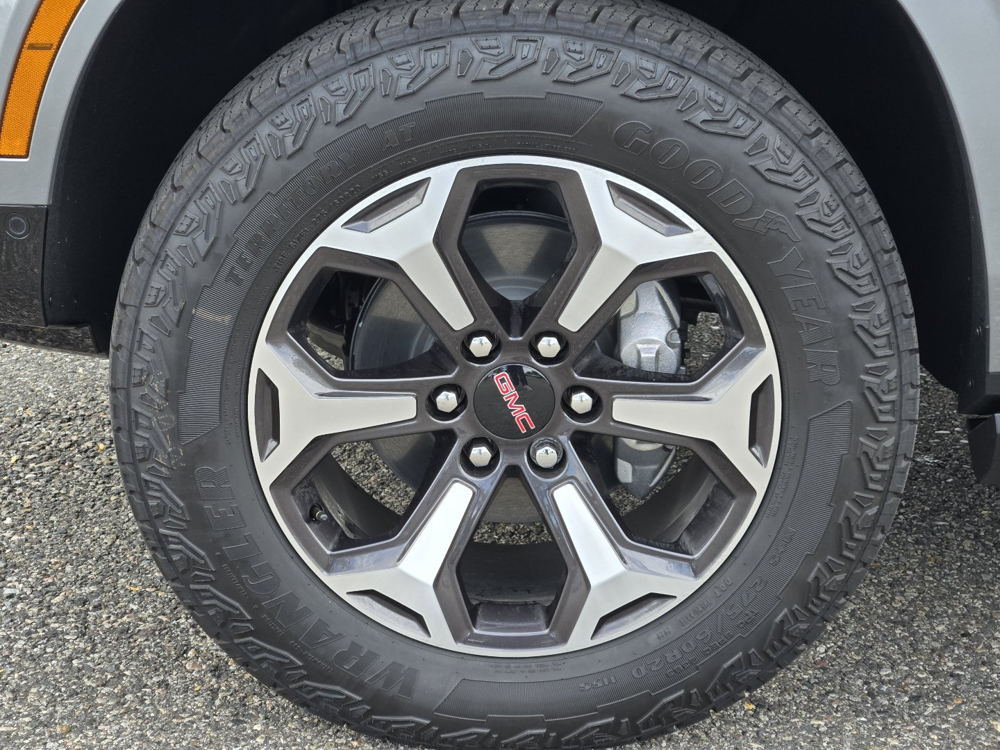 New 2026 GMC Yukon AT4 Ultimate AWD/4WD image 6
