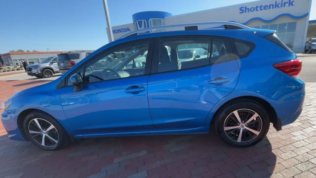 Used 2022 Subaru Impreza Premium image 7