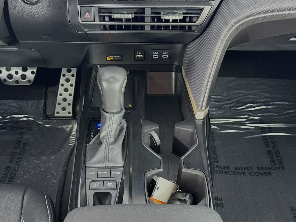 Used 2025 Toyota Camry SE image 37