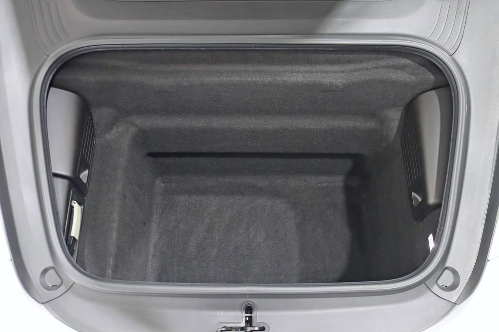 Used 2018 Porsche 911 Turbo image 38