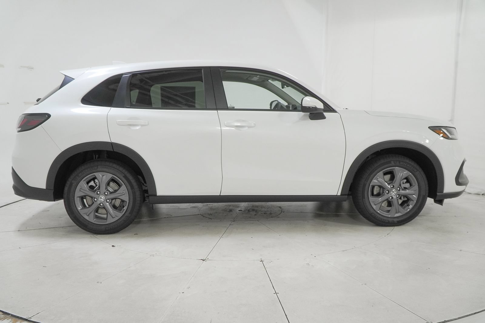 New 2027 Honda HR-V LX image 12