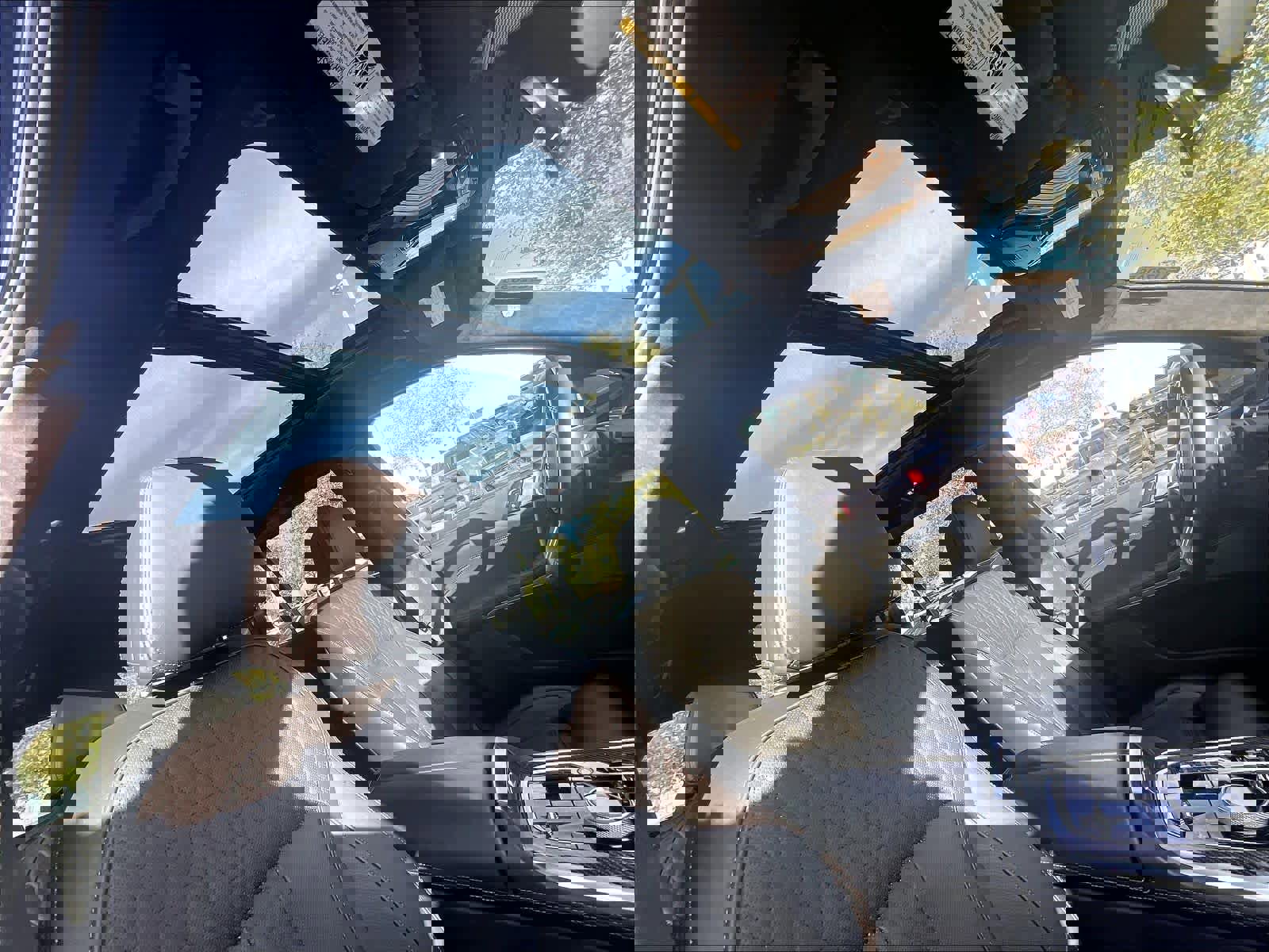 Used 2024 BMW X7 M60i w/ Executive Package image 22