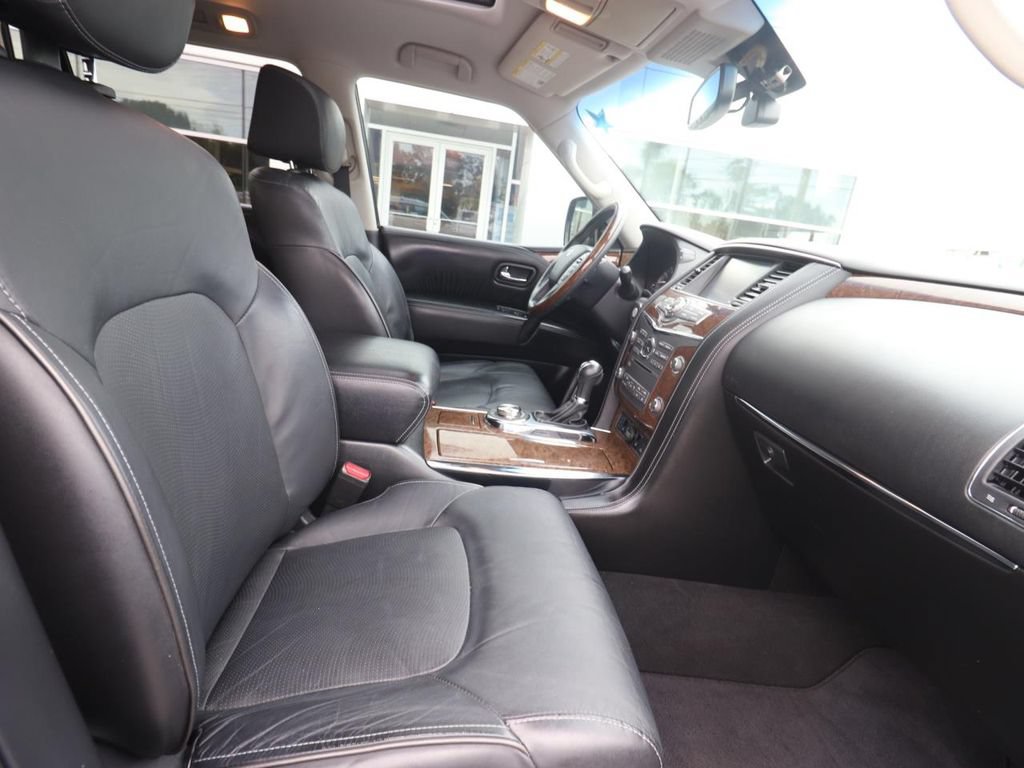 Used 2017 INFINITI QX80 4WD w/ Driver Assistance Package image 26