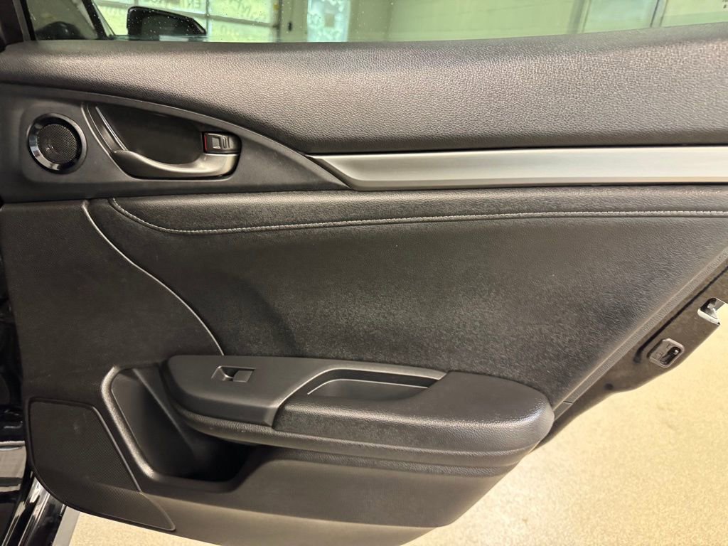 Used 2018 Honda Civic EX-L image 22