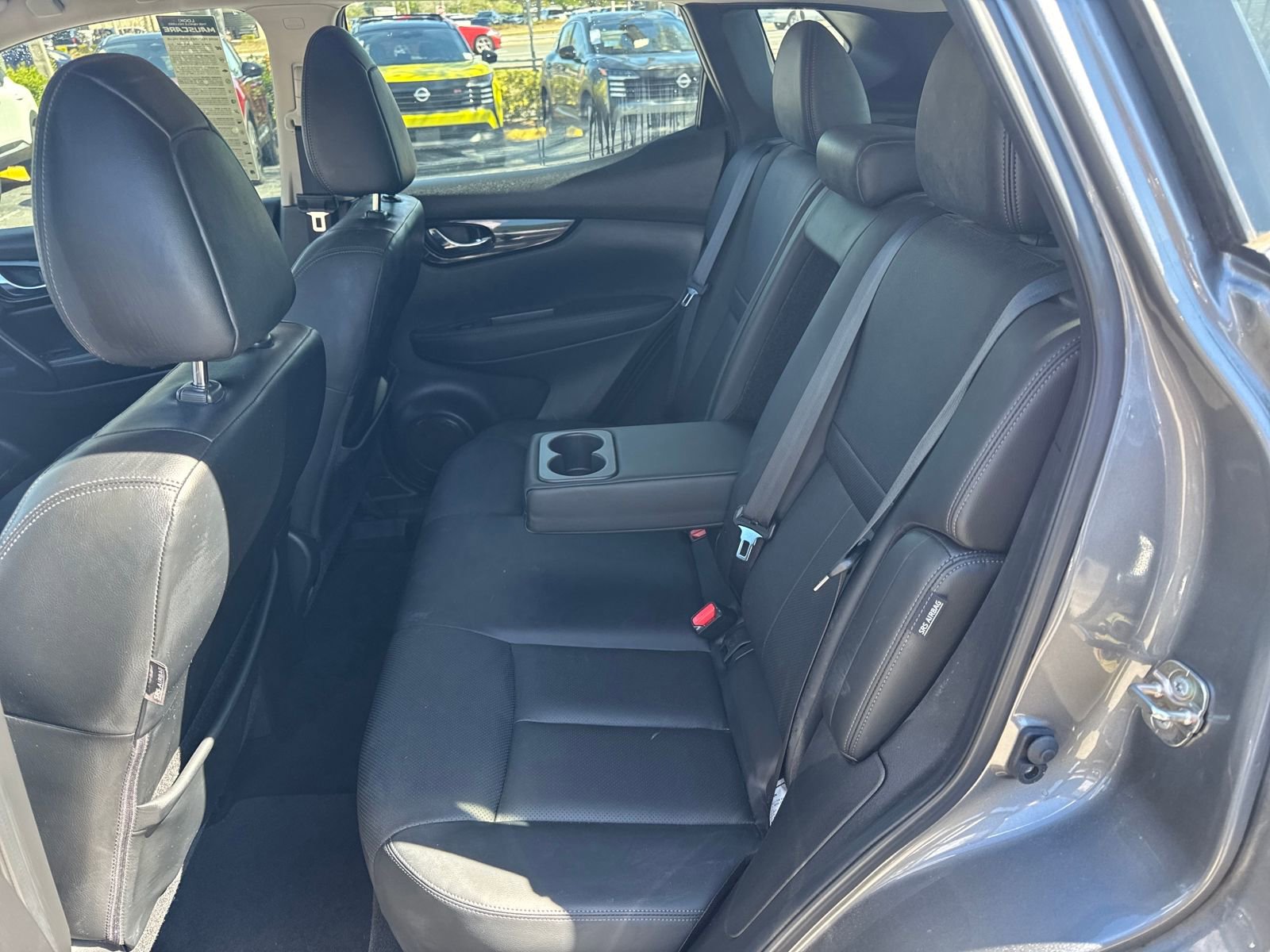 Used 2022 Nissan Rogue Sport SL image 25