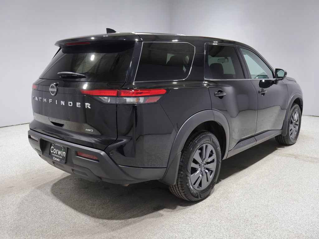 Used 2022 Nissan Pathfinder S AWD/4WD image 2