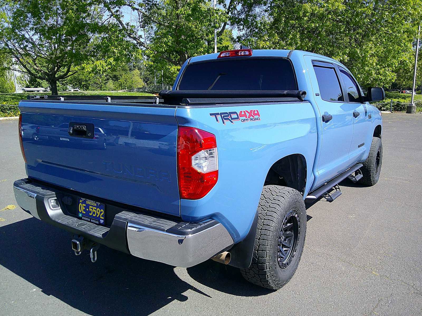 Used 2020 Toyota Tundra SR5 w/ TRD Off-Road Package AWD/4WD image 5