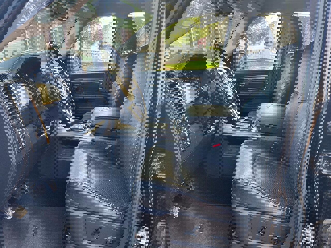 Used 2013 RAM 1500 Sport w/ Sport Premium Group image 24