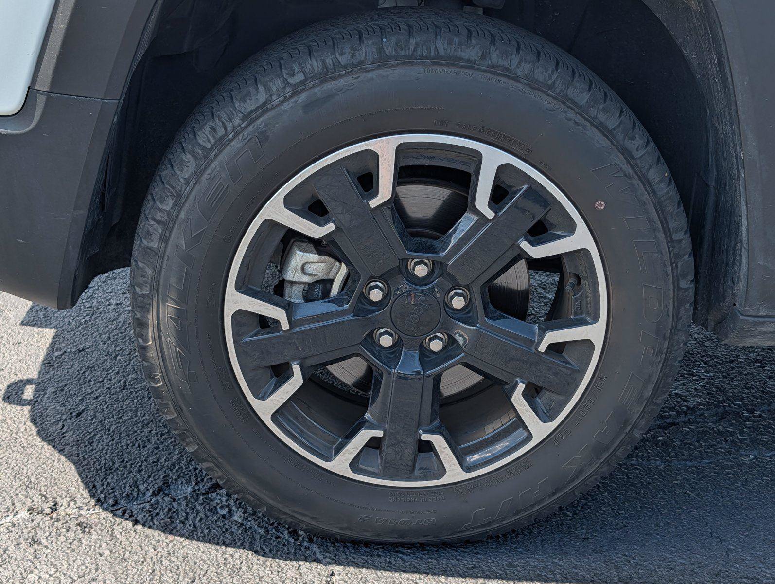 Used 2023 Jeep Renegade Trailhawk AWD/4WD image 9