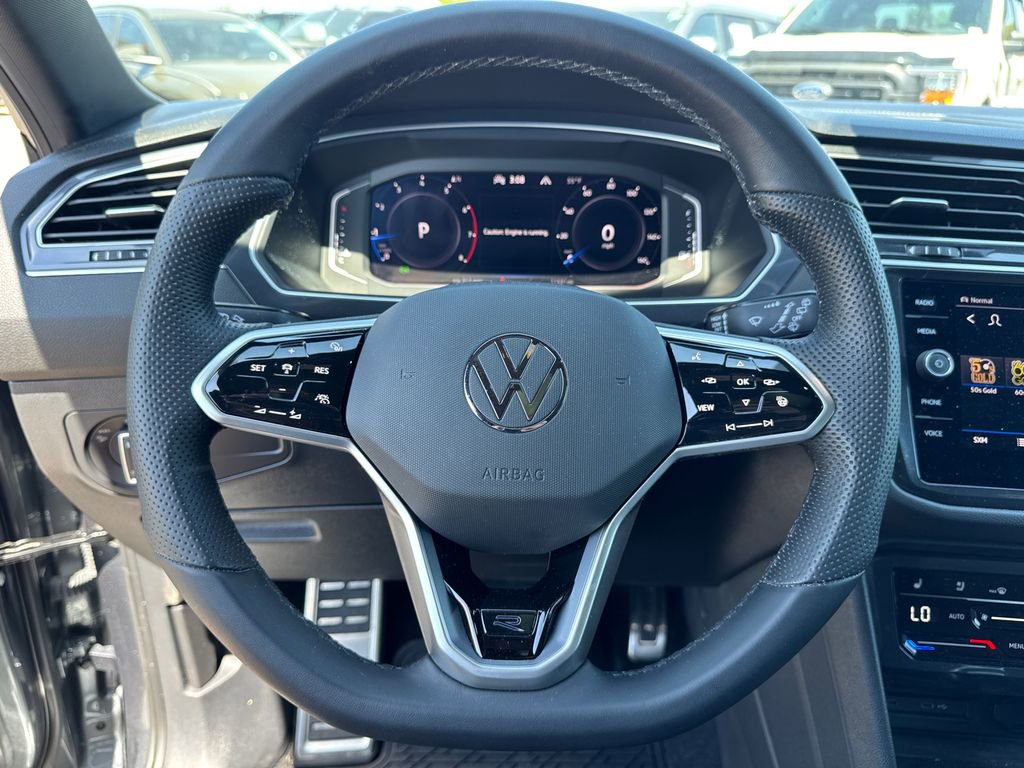 Used 2024 Volkswagen Tiguan SEL R-Line image 24