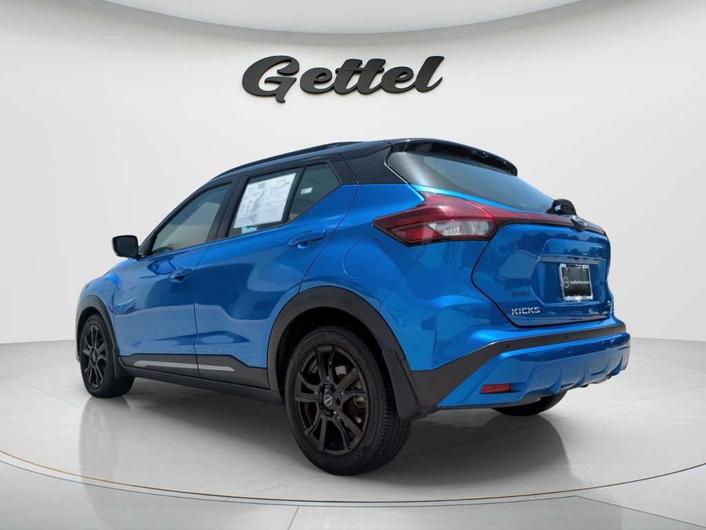 Used 2024 Nissan Kicks SR w/ SR Premium Package FWD image 7
