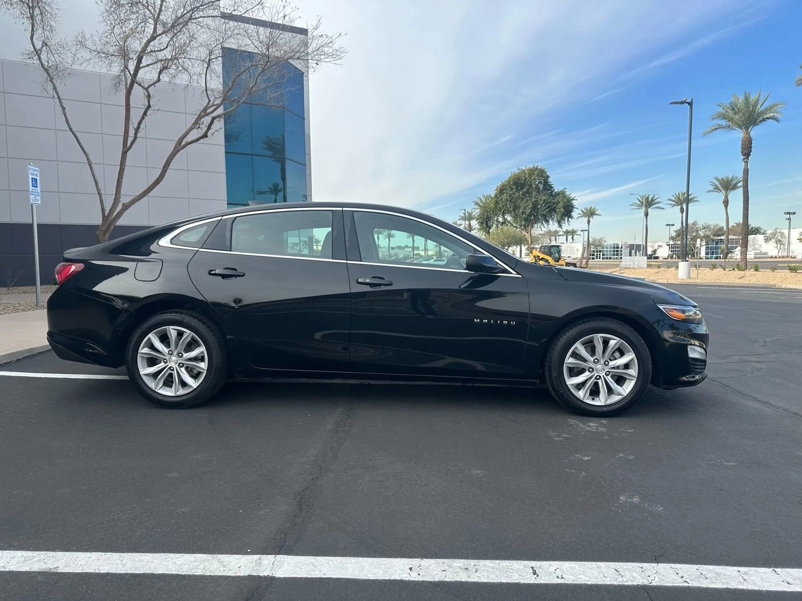 Used 2020 Chevrolet Malibu LT image 4