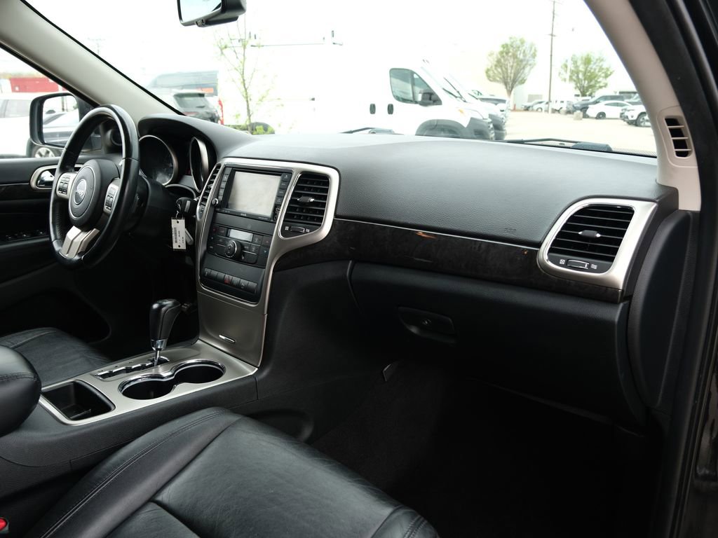Used 2011 Jeep Grand Cherokee Laredo image 34