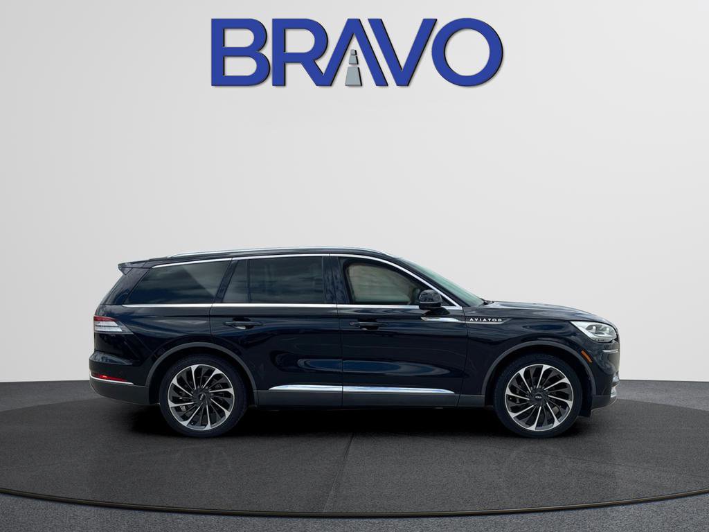 Used 2020 Lincoln Aviator Reserve w/ Equipment Group 202A image 4