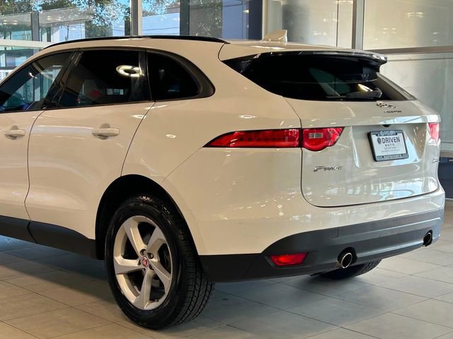 Used 2018 Jaguar F-PACE Premium image 13