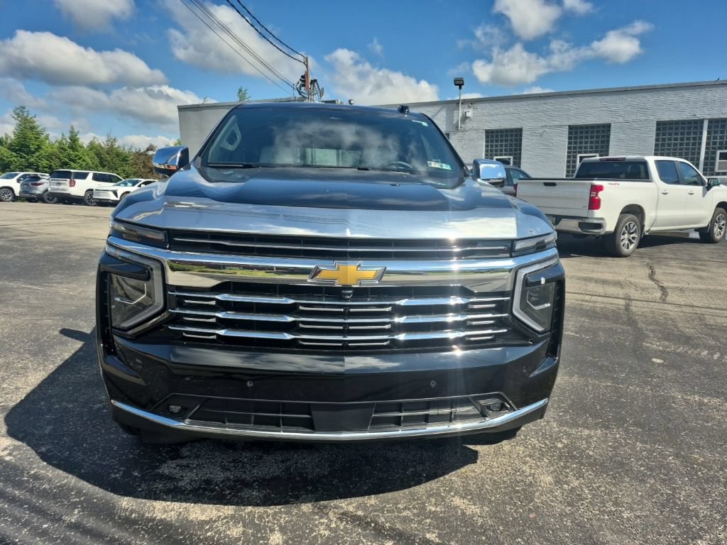 Used 2025 Chevrolet Tahoe Premier w/ Sun And Tow Package AWD/4WD image 2