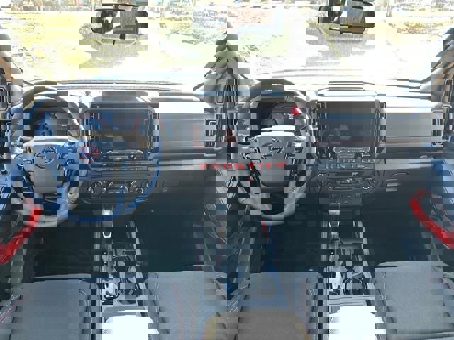 New 2025 Nissan Frontier PRO-4X image 6