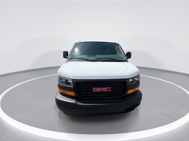 New 2026 GMC Savana 2500 image 3