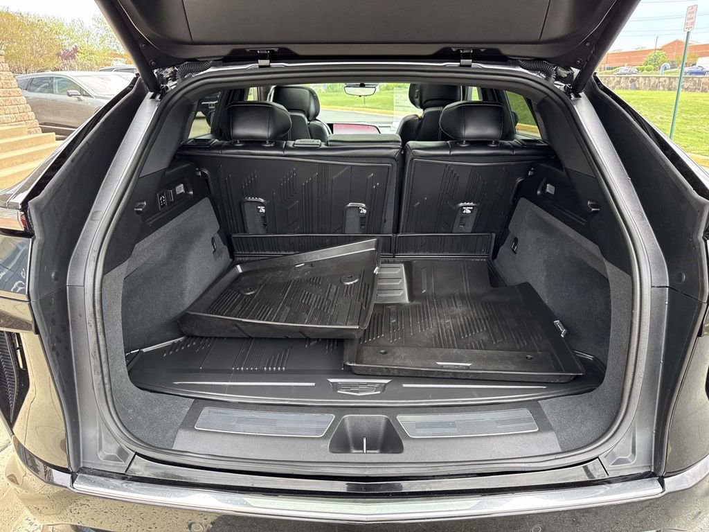 Used 2025 Cadillac Lyriq Luxury w/ LPO, Floor Liner Package image 26