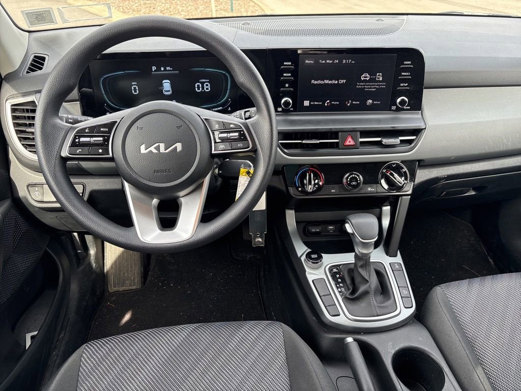 Certified 2025 Kia Seltos LX image 13