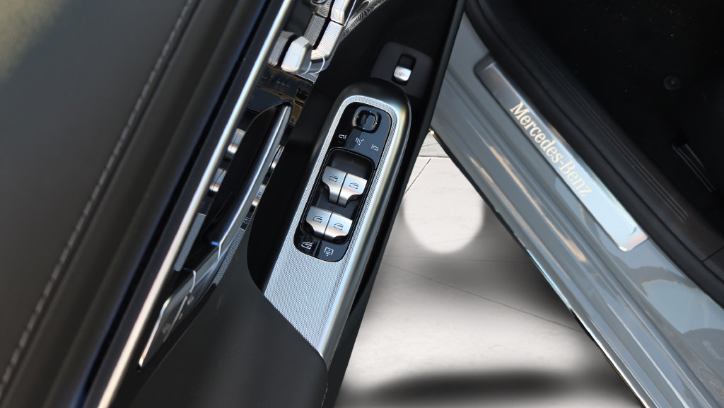 New 2026 Mercedes-Benz E 450 4MATIC Sedan image 10