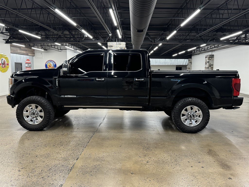 Used 2022 Ford F350 Platinum w/ FX4 Off-Road Package AWD/4WD image 4