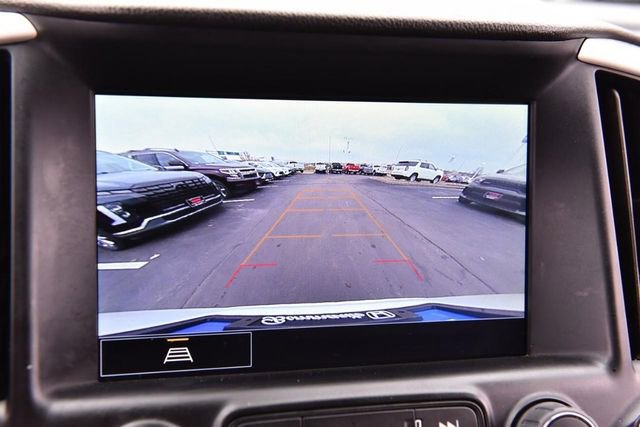 Used 2024 GMC Terrain SLT image 13