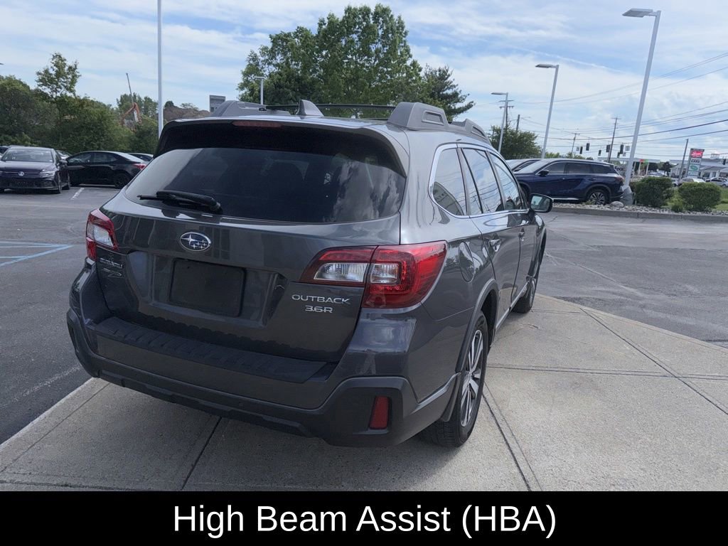 Used 2018 Subaru Outback 3.6R Limited AWD/4WD image 7