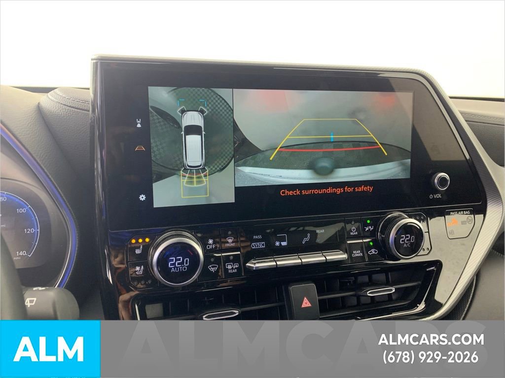 Used 2023 Toyota Highlander Platinum image 26