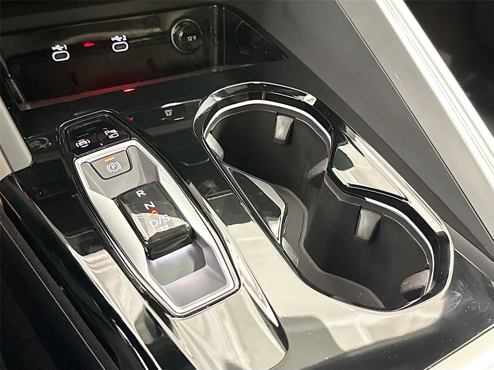 Certified 2025 Audi Q5 Premium w/ Convenience Package image 17