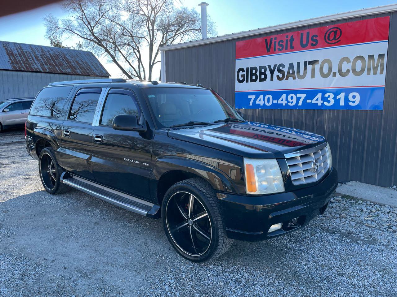 Used 2005 Cadillac Escalade ESV AWD image 3