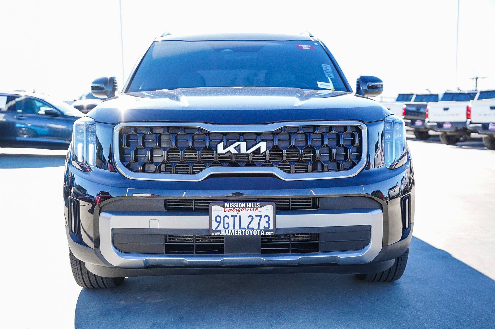 Used 2023 Kia Telluride EX X-Line image 2