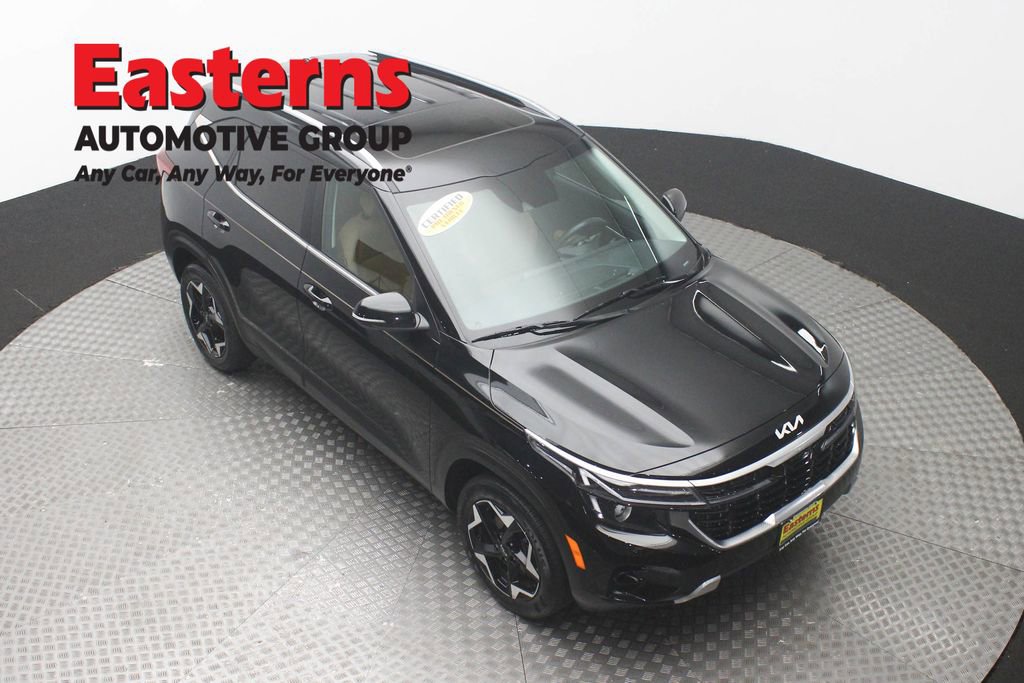 Used 2024 Kia Seltos EX AWD/4WD image 3