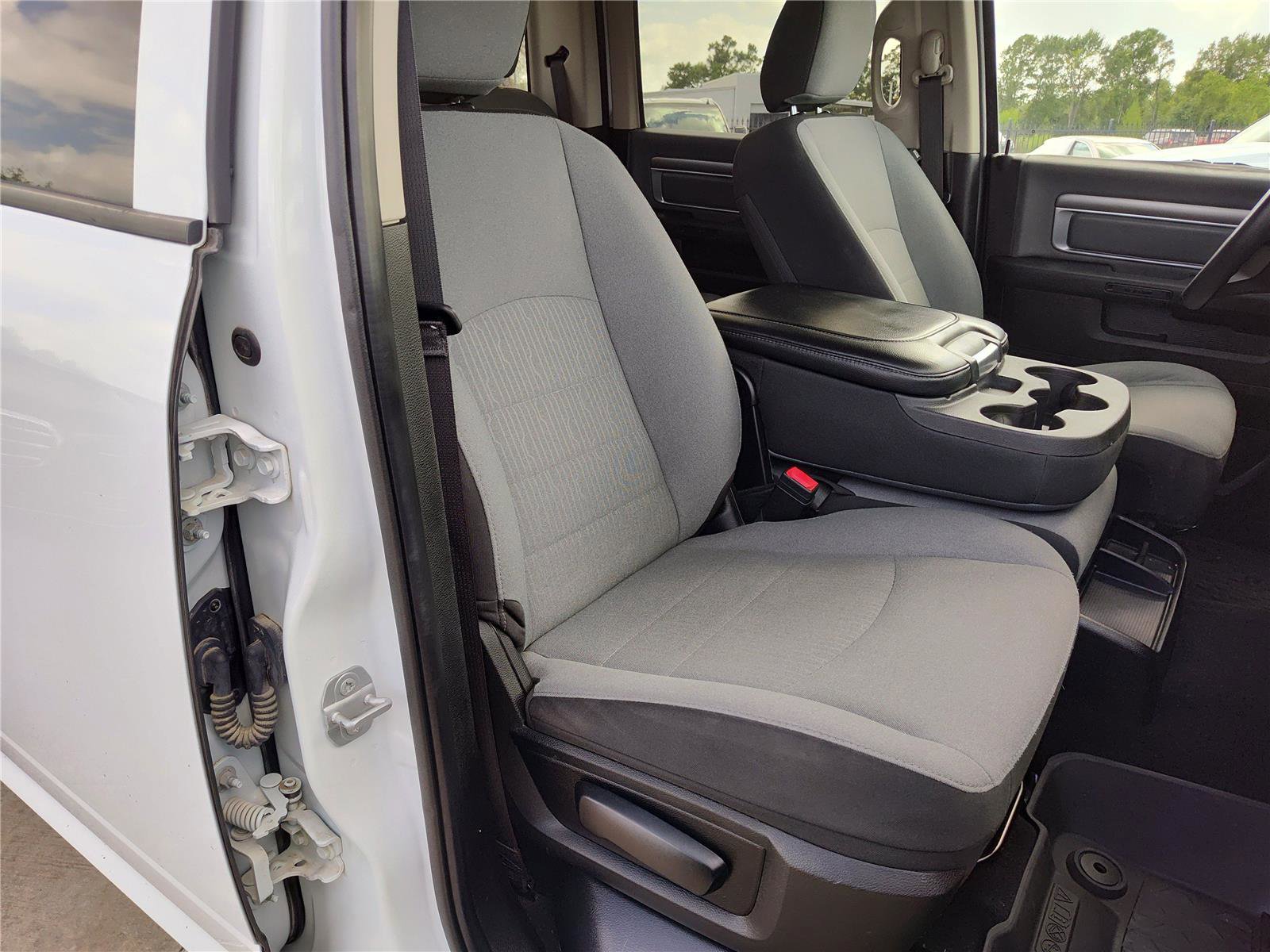 Used 2022 RAM 1500 Classic SLT w/ Electronics Group AWD/4WD image 20